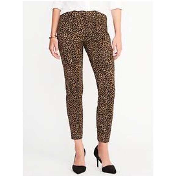 Old Navy Pants - Old Navy Cheetah Pixie Pants